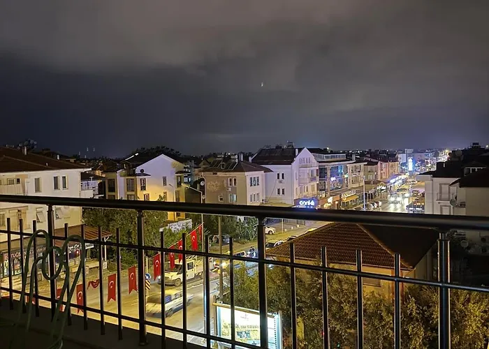 Spacious&scenic Attic In Center Lejlighed