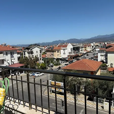 Spacious&scenic Attic In Center Apartment